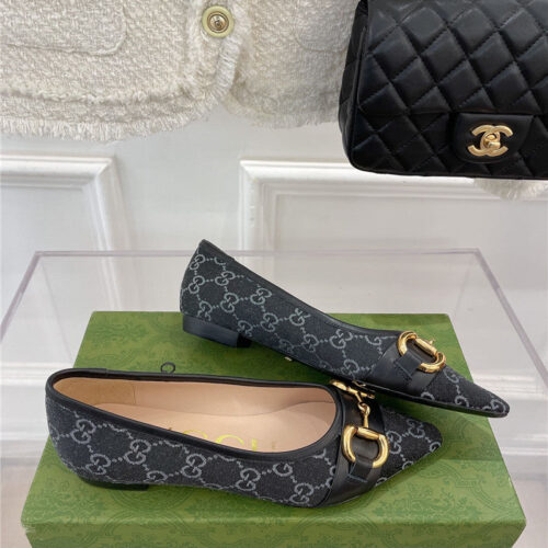 High Quality Luxury Gucci Classic Horsebit Flats alternate view