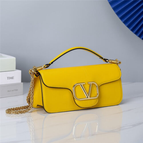 High Quality Luxury Valentino Vlogo Signature Shoulder Bag product detail