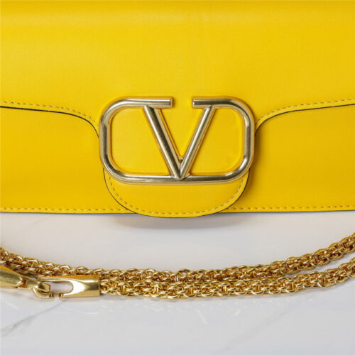High Quality Luxury Valentino Vlogo Signature Shoulder Bag product detail