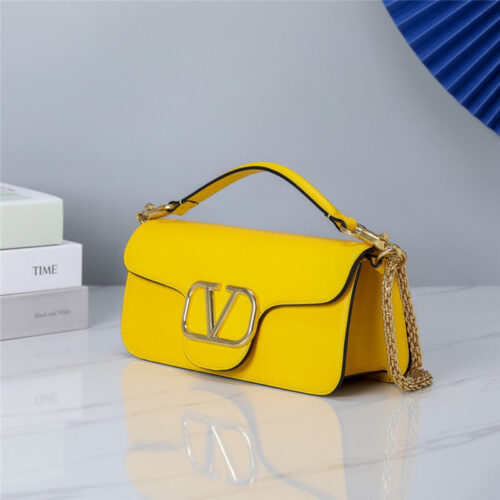 High Quality Luxury Valentino Vlogo Signature Shoulder Bag product detail