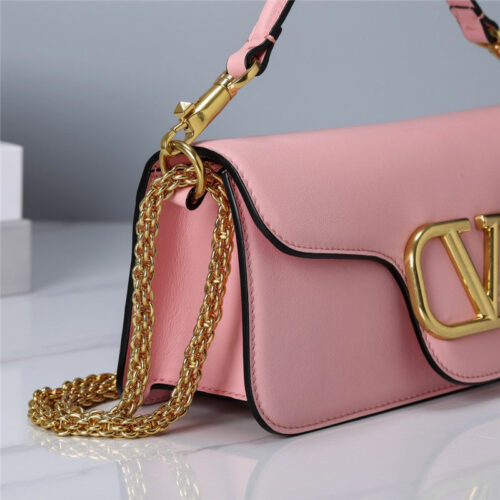 High Quality Luxury Valentino Vlogo Signature Calfskin Shoulder Bag product detail