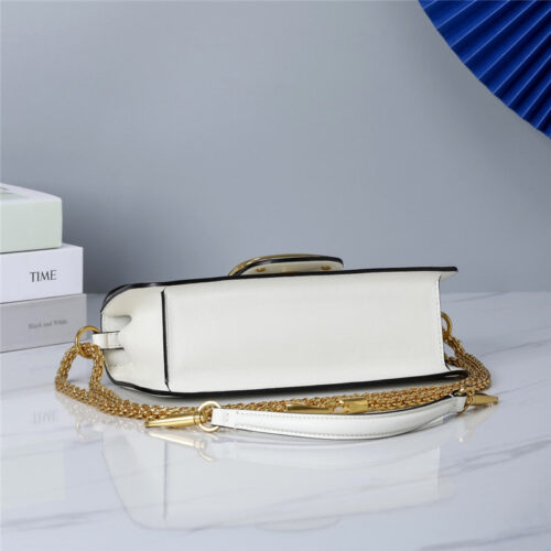 High Quality Luxury Valentino Vlogo Signature Shoulder Bag – Style 03894 product detail