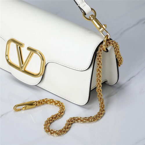 High Quality Luxury Valentino Vlogo Signature Shoulder Bag – Style 03894 product detail