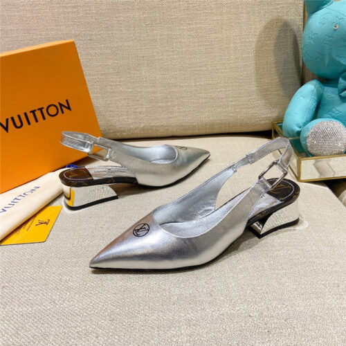 High Quality Luxury Louis Vuitton Sandals Slippers – Style 58723 product detail