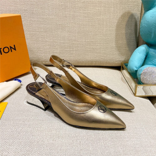 High Quality Luxury Louis Vuitton Sandals Slippers – Style 46851