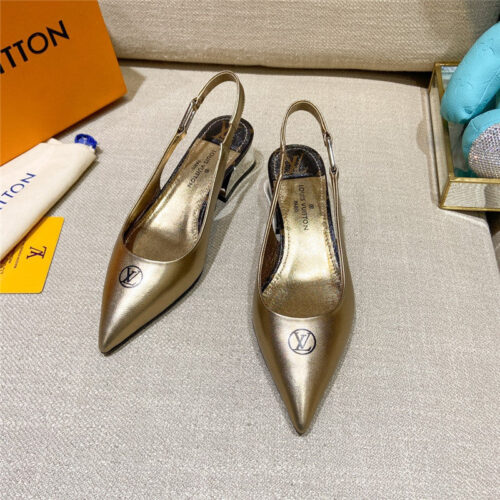 High Quality Luxury Louis Vuitton Sandals Slippers – Style 46851 alternate view
