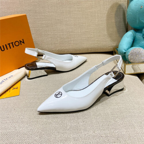 High Quality Luxury Louis Vuitton Sandals Slippers – Style 03907 alternate view
