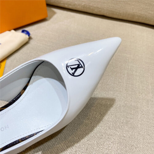 High Quality Luxury Louis Vuitton Sandals Slippers – Style 03907 product detail