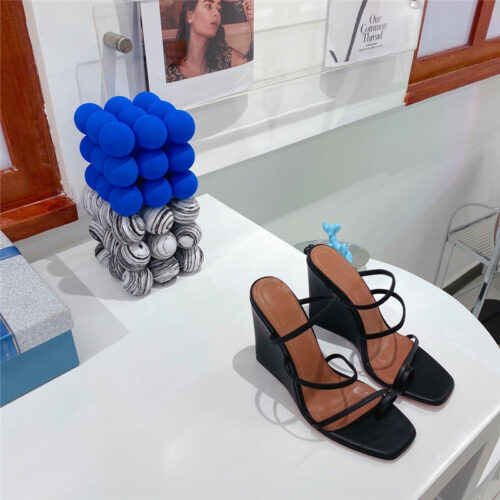 High Quality Luxury Amina Muaddi Wedge Slippers – Style 81059 product detail