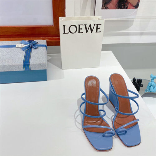 High Quality Luxury Amina Muaddi Wedge Slippers – Style 07043 alternate view