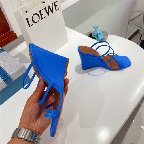 High Quality Luxury Amina Muaddi Wedge Slippers product detail