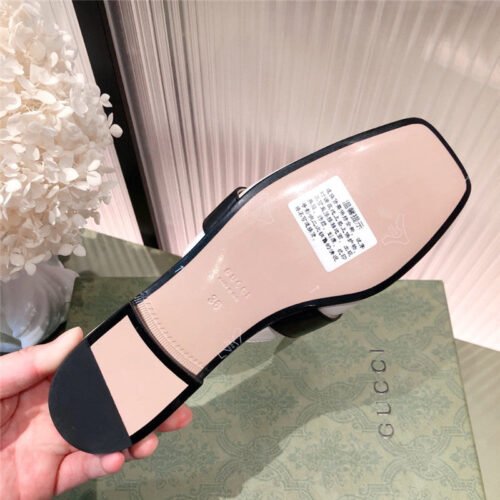 High Quality Luxury Gucci GG Flat Slippers – Style 32723 product detail