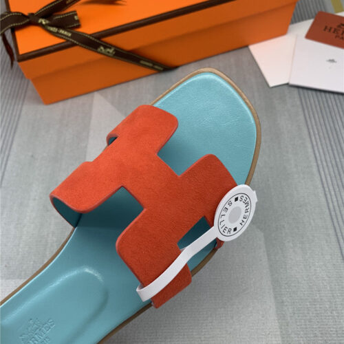 High Quality Luxury Hermes Flat H Slippers Womens – Style 71043 product detail