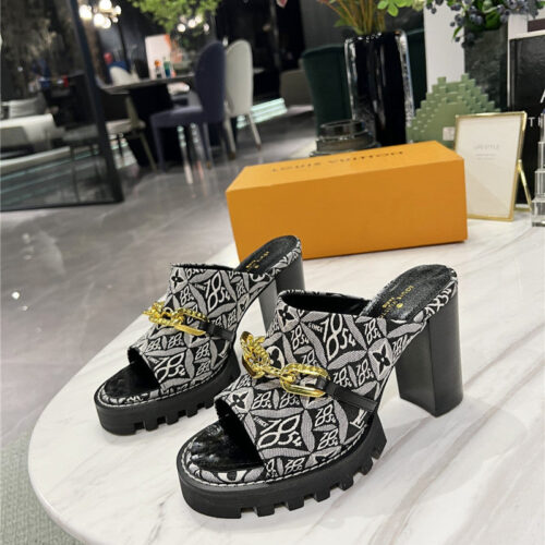 High Quality Luxury Louis Vuitton Chunky Heel Chain High Heel Sandals alternate view
