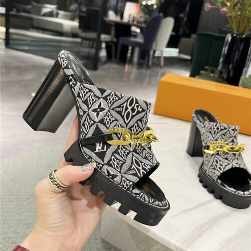 High Quality Luxury Louis Vuitton Chunky Heel Chain High Heel Sandals product detail