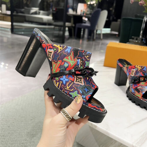 High Quality Luxury Louis Vuitton Chunky Heel Chain High Heel Sandals – Style 71139 product detail