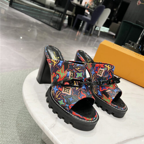 High Quality Luxury Louis Vuitton Chunky Heel Chain High Heel Sandals – Style 71139 alternate view