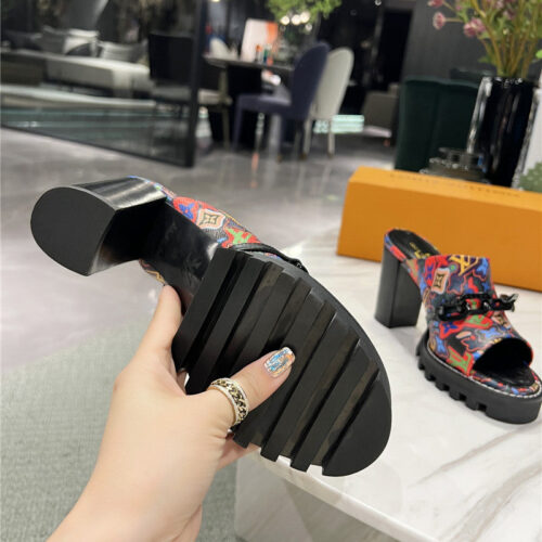 High Quality Luxury Louis Vuitton Chunky Heel Chain High Heel Sandals – Style 71139 product detail