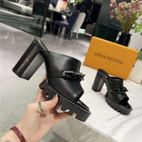 High Quality Luxury Louis Vuitton Chunky Heel Chain High Heel Sandals – Style 34979 product detail