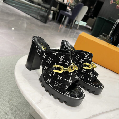High Quality Luxury Louis Vuitton Chunky Heel Chain High Heel Sandals – Style 02211