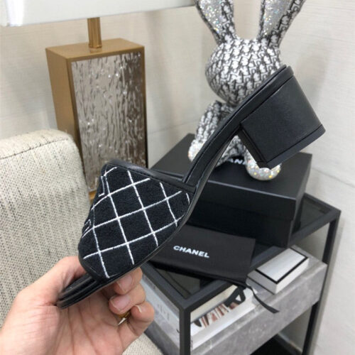 High Quality Luxury Chanel Clog Slippers – Style 06342 product detail