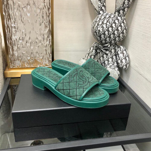 High Quality Luxury Chanel Clog Slippers – Style 04646