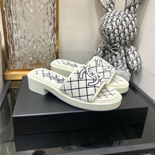 High Quality Luxury Chanel Clog Slippers – Style 35718
