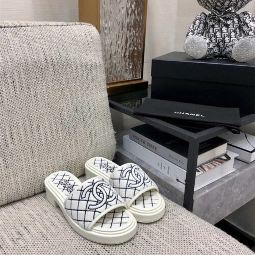 High Quality Luxury Chanel Clog Slippers – Style 35718 alternate view