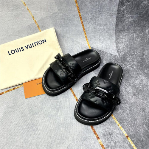 High Quality Luxury Louis Vuitton Classic Leather Slippers alternate view