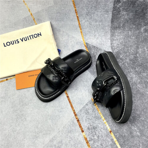 High Quality Luxury Louis Vuitton Classic Leather Slippers product detail