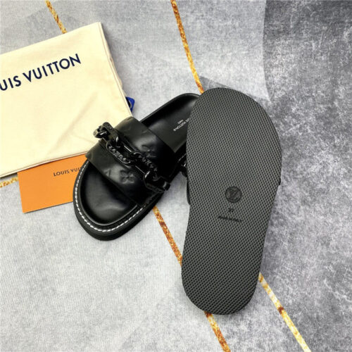 High Quality Luxury Louis Vuitton Classic Leather Slippers product detail