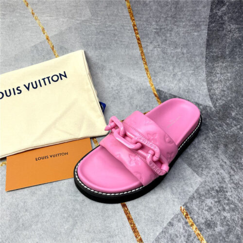 High Quality Luxury Louis Vuitton Classic Leather Slippers – Style 65443 product detail