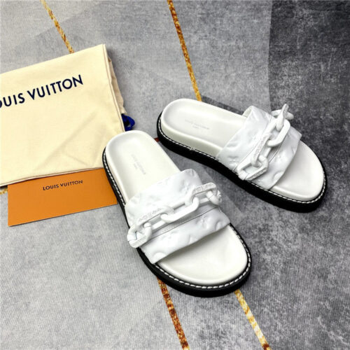 High Quality Luxury Louis Vuitton Classic Leather Slippers – Style 98211
