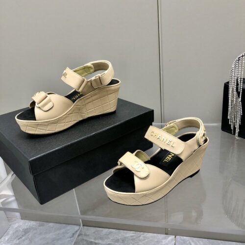 High Quality Luxury Chanel Hot Holiday Series Sandals – Style 05510 alternate view