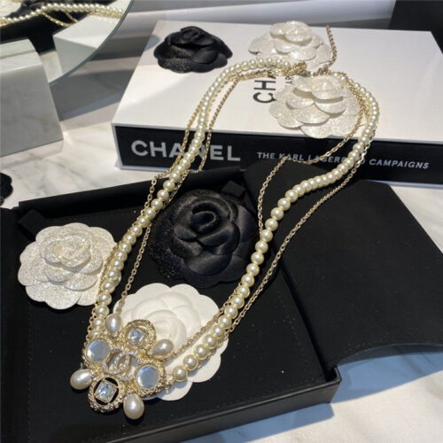 High Quality Luxury Chanel Bead Diamond Waist Chain alternate view