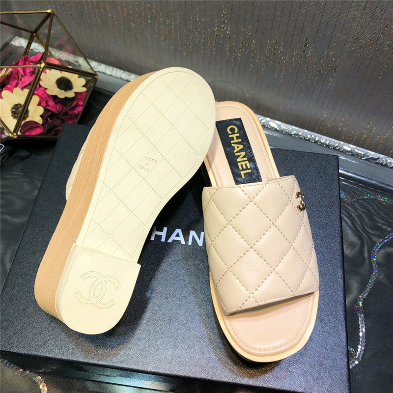 High Quality Luxury Chanel Embroidered Wedge Platform Slippers product detail