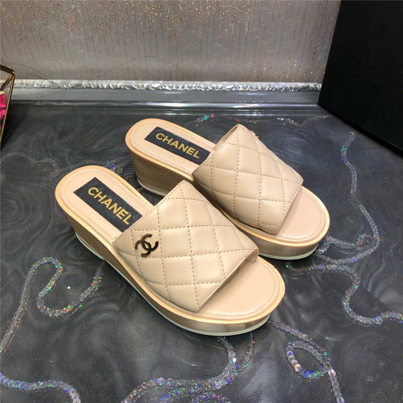 High Quality Luxury Chanel Embroidered Wedge Platform Slippers