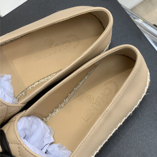 High Quality Luxury Chanel Logo Flat Shoes – Style 62438 product detail