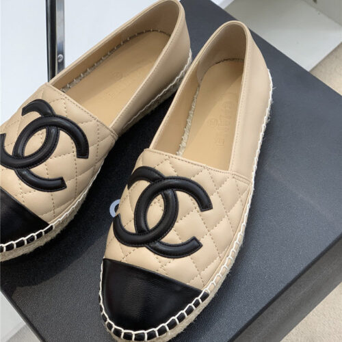 High Quality Luxury Chanel Logo Flat Shoes – Style 62438 product detail