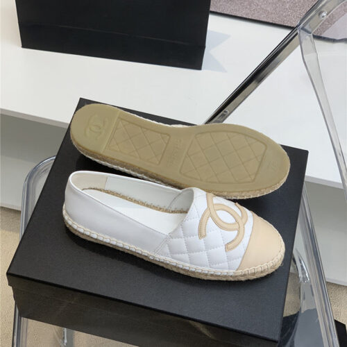 High Quality Luxury Chanel Logo Flat Shoes product detail
