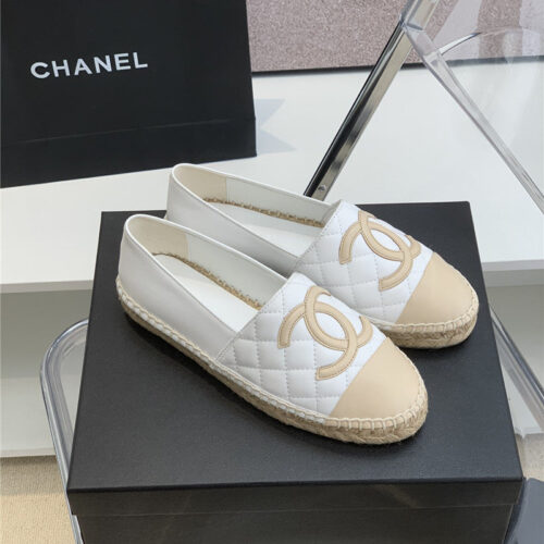 High Quality Luxury Chanel Logo Flat Shoes alternate view