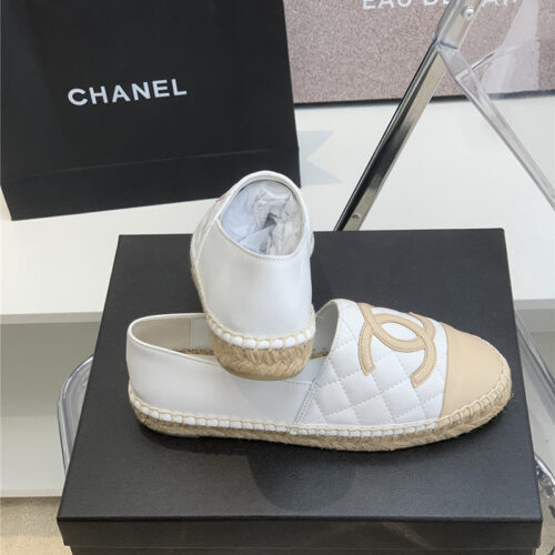 High Quality Luxury Chanel Logo Flat Shoes product detail