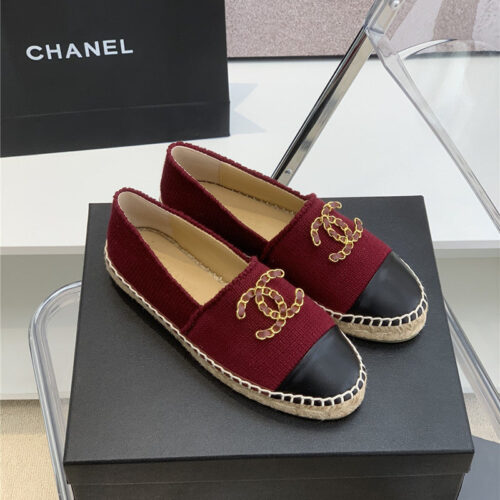 High Quality Luxury Chanel Logo Flat Shoes – Style 24582