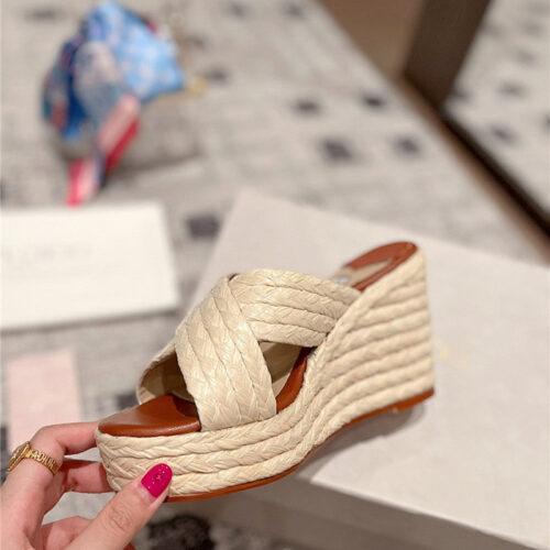 High Quality Luxury Jimmy Choo Hand-Woven Platform Sandals product detail