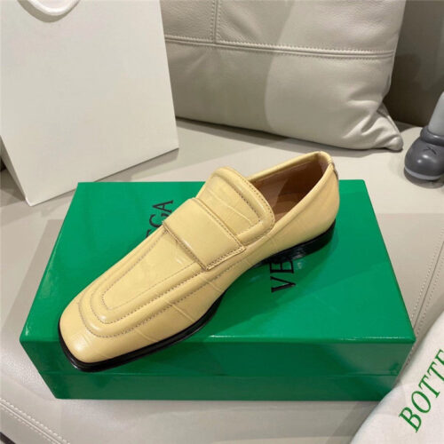 High Quality Luxury Bottega Veneta Croc-Print Loafers – Style 23142 product detail