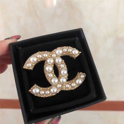 High Quality Luxury Chanel Brooch alternate view