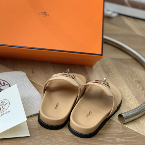 High Quality Luxury Hermes Kelly Buckle Flip Flops product detail