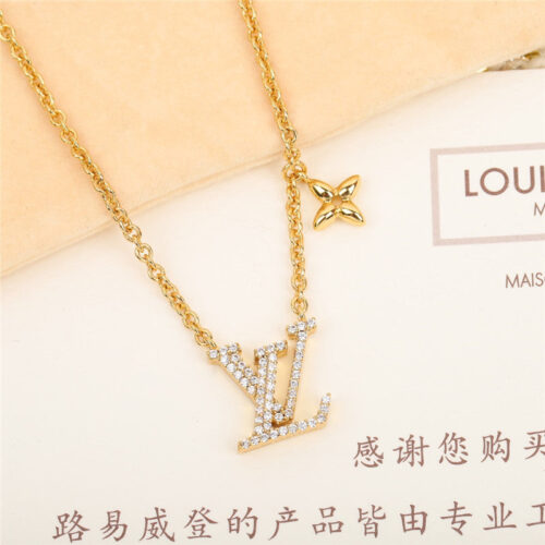 High Quality Luxury Louis Vuitton Green Belt Diamond Necklace product detail