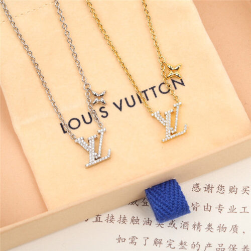 High Quality Luxury Louis Vuitton Green Belt Diamond Necklace alternate view