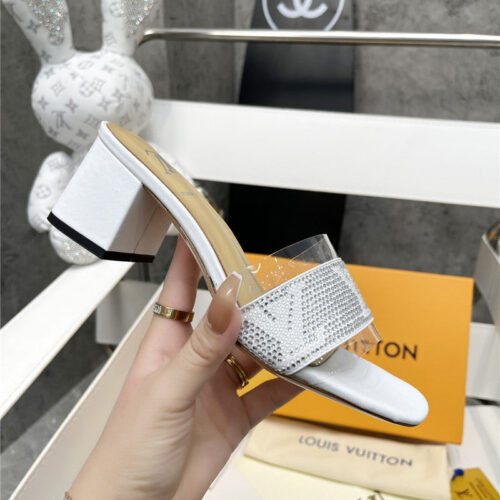 High Quality Luxury Louis Vuitton Transparent Hot Diamond Sandals product detail